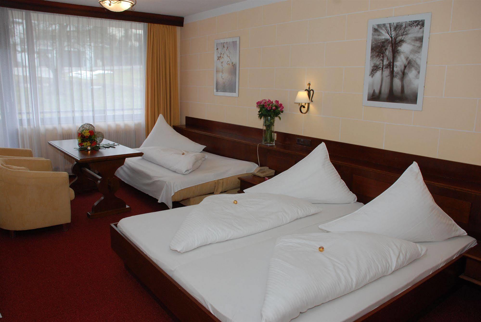 Hotel Berghof Graml Hallwang Luaran gambar