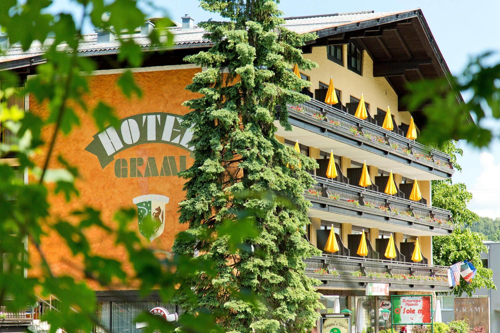 Hotel Berghof Graml Hallwang Luaran gambar